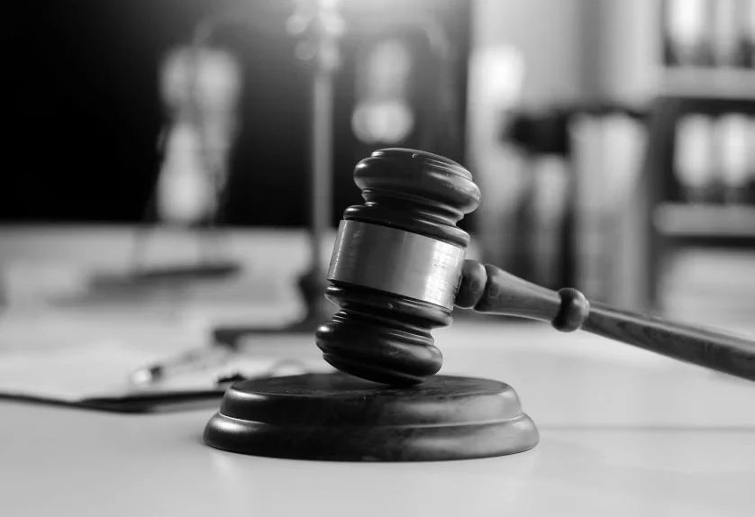 Law Firm Analytics: 4 Metrics That Predict Your Growth In 2026
